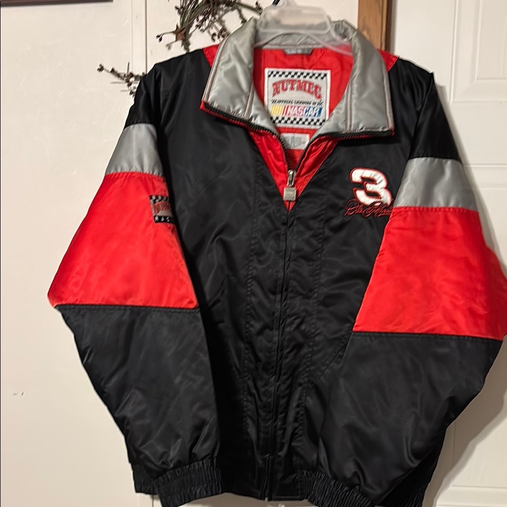 Black and Red Bomber Jacket with Sporty Design